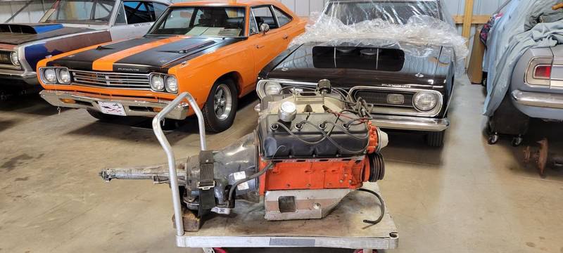 1968 - 1970 Dodge Charger 484 Hemi aluminum head 426 Hemi engine with trans